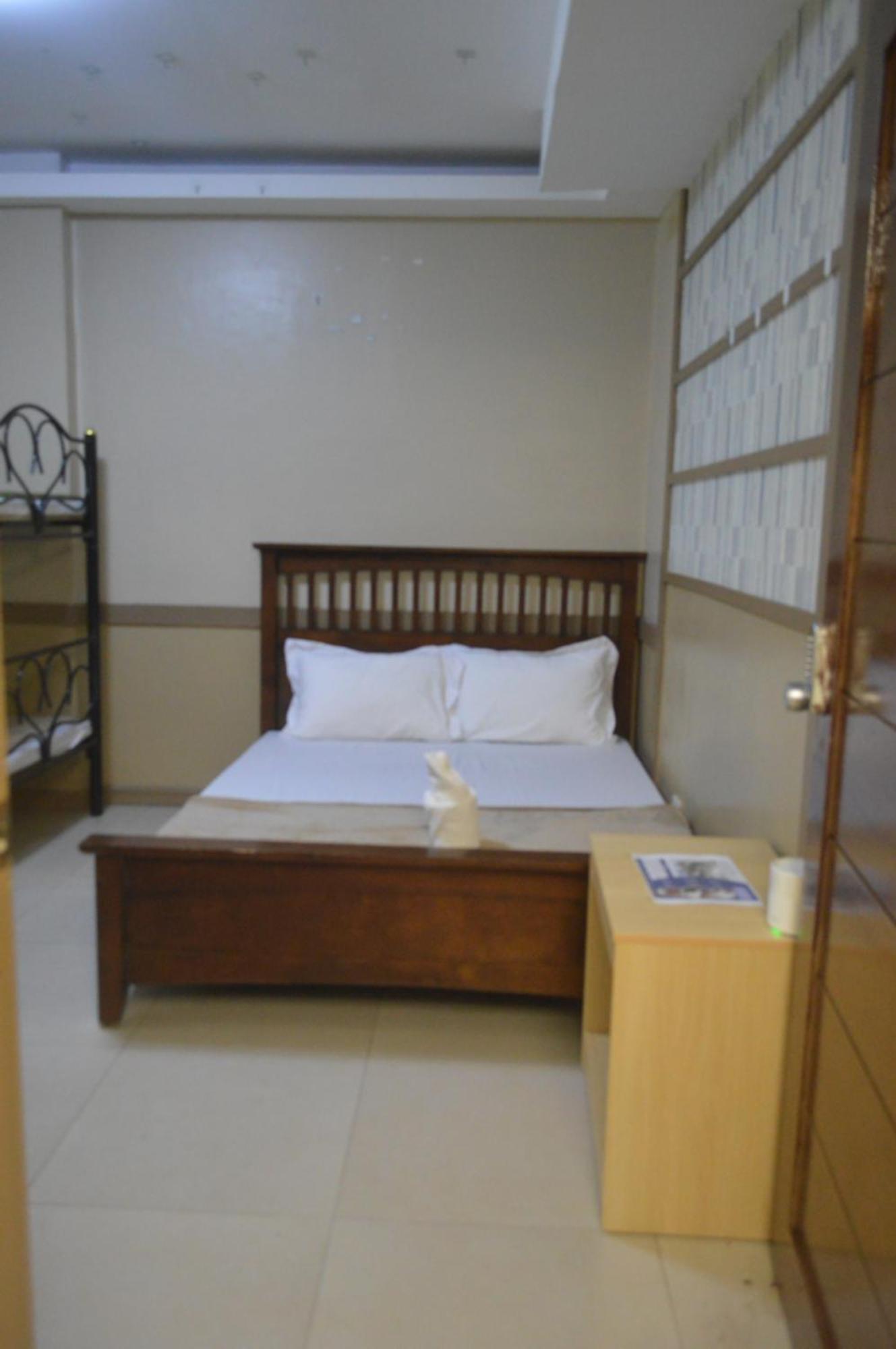 St Martin Village Unit 2G Mandaue Exteriör bild
